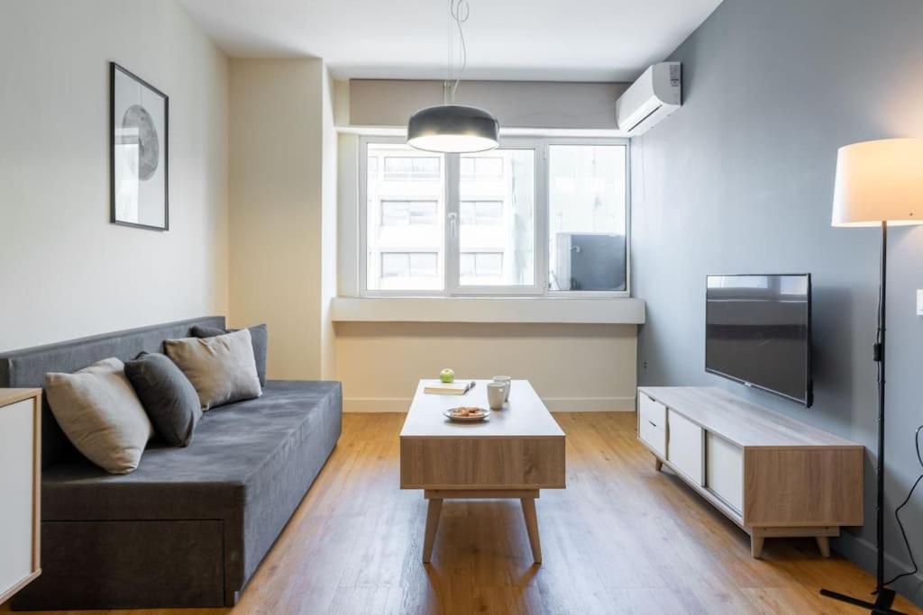 Large Comfy, Modern Studio 5 Min To Acropolis Atena Exterior foto